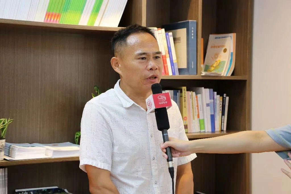 商丘市總工會深圳市服務中心龍華站站長:愛心企業(yè)送溫暖,回饋社會顯擔當